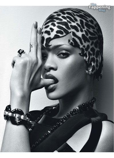 Rihanna-10-thefappeningblog.com_.jpg