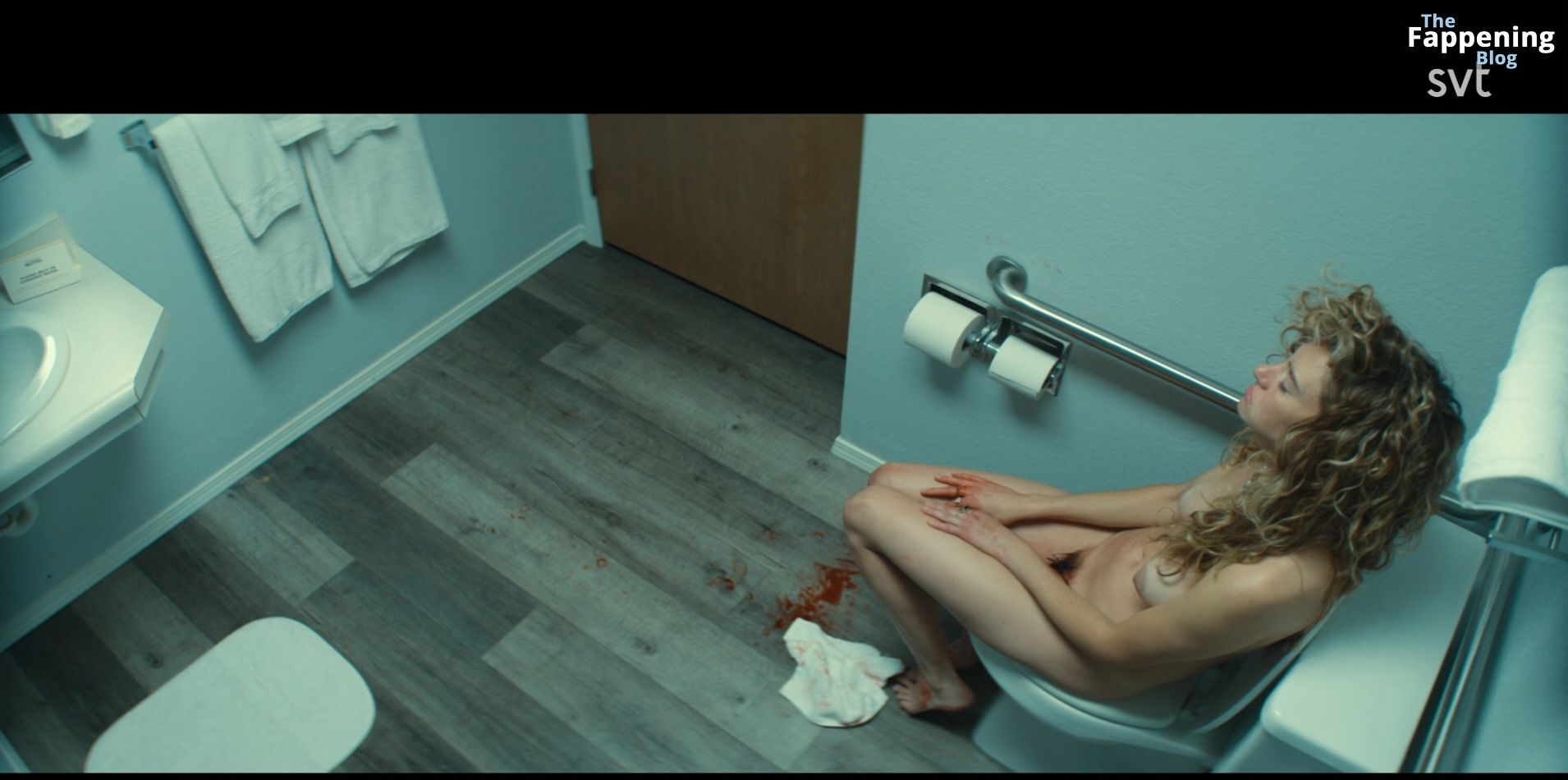 Shailene Woodley Nude &amp; Sexy – Three Women (17 Pics + Video)