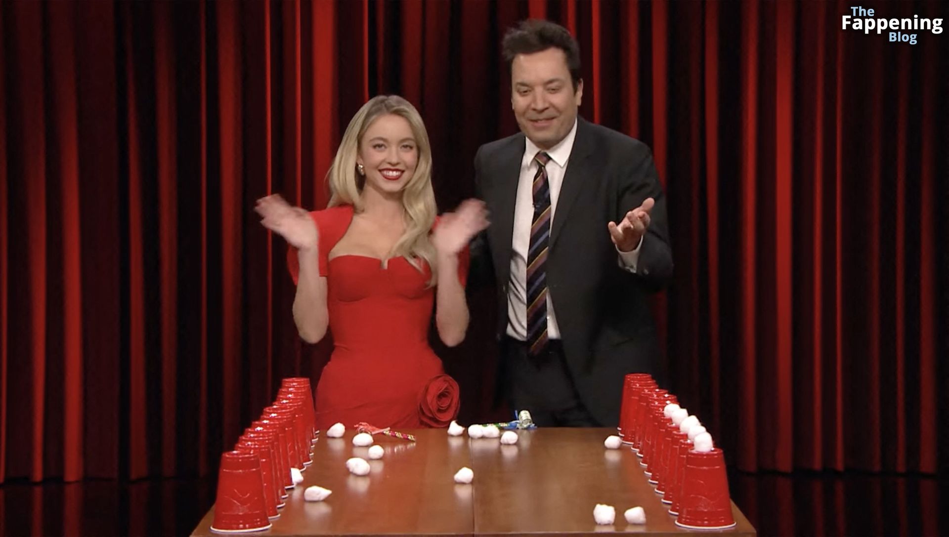 Sydney Sweeney Looks Stunning in a Red Dress on Tonight’s Show (91 Photos)