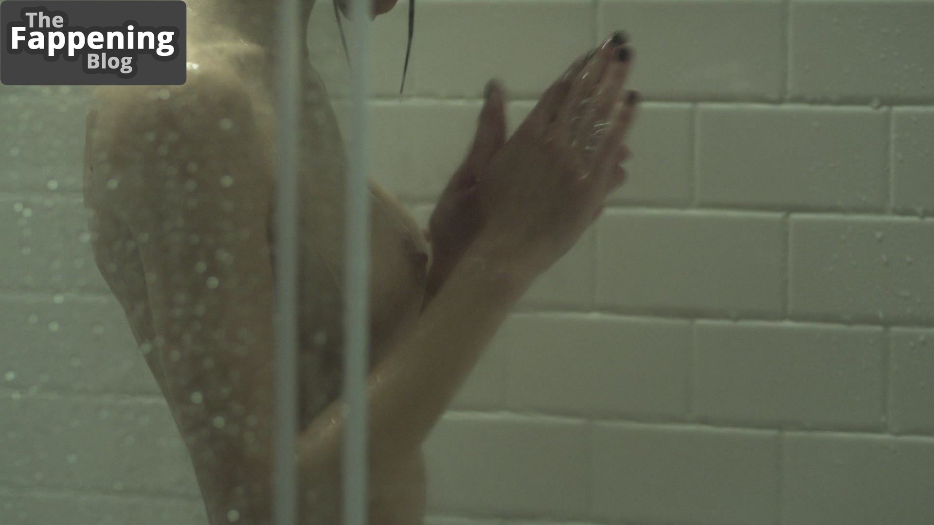 Christy Carlson Romano Nude &amp; Sexy Collection (16 Photos)