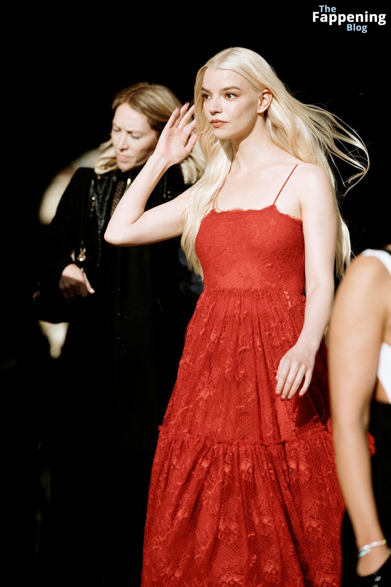 Anya-Taylor-Joy-Dior-SS-Red-Dress-Glamour-9-thefappeningblog.com_.jpg