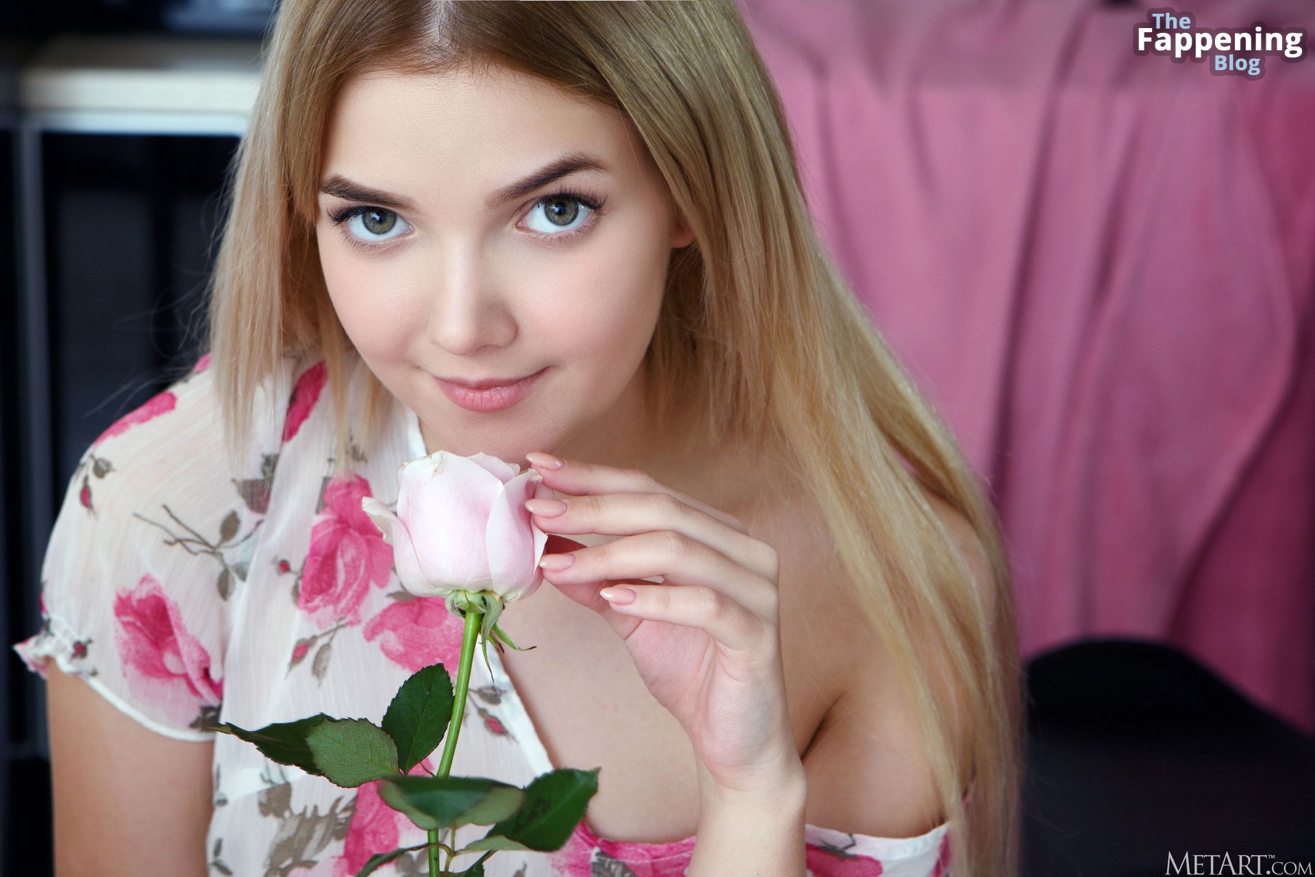 Chanel Fenn Nude &amp; Sexy – Pink Roses (120 Photos)