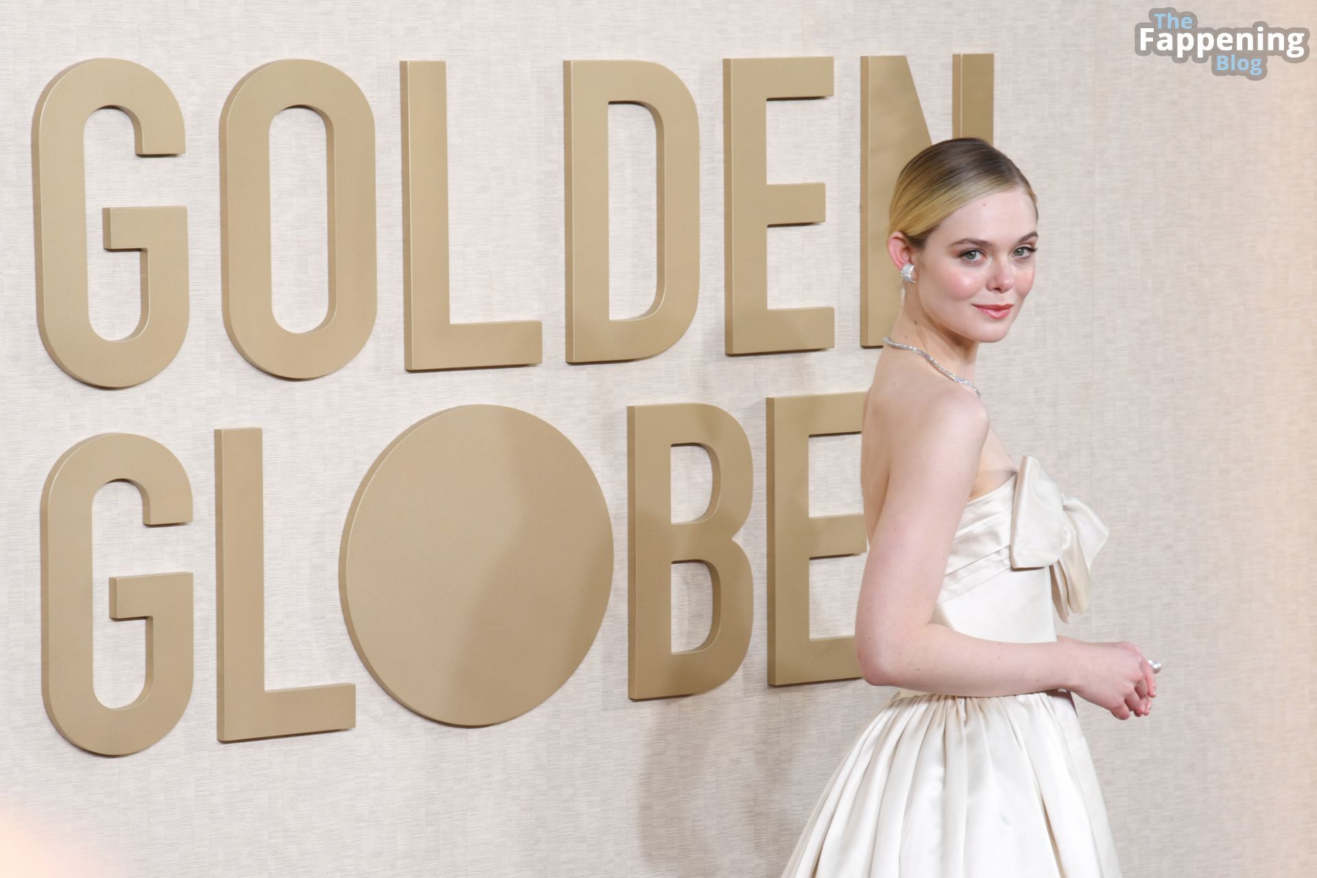 Elle-Fanning-Sexy-28-The-Fappening-Blog.jpg