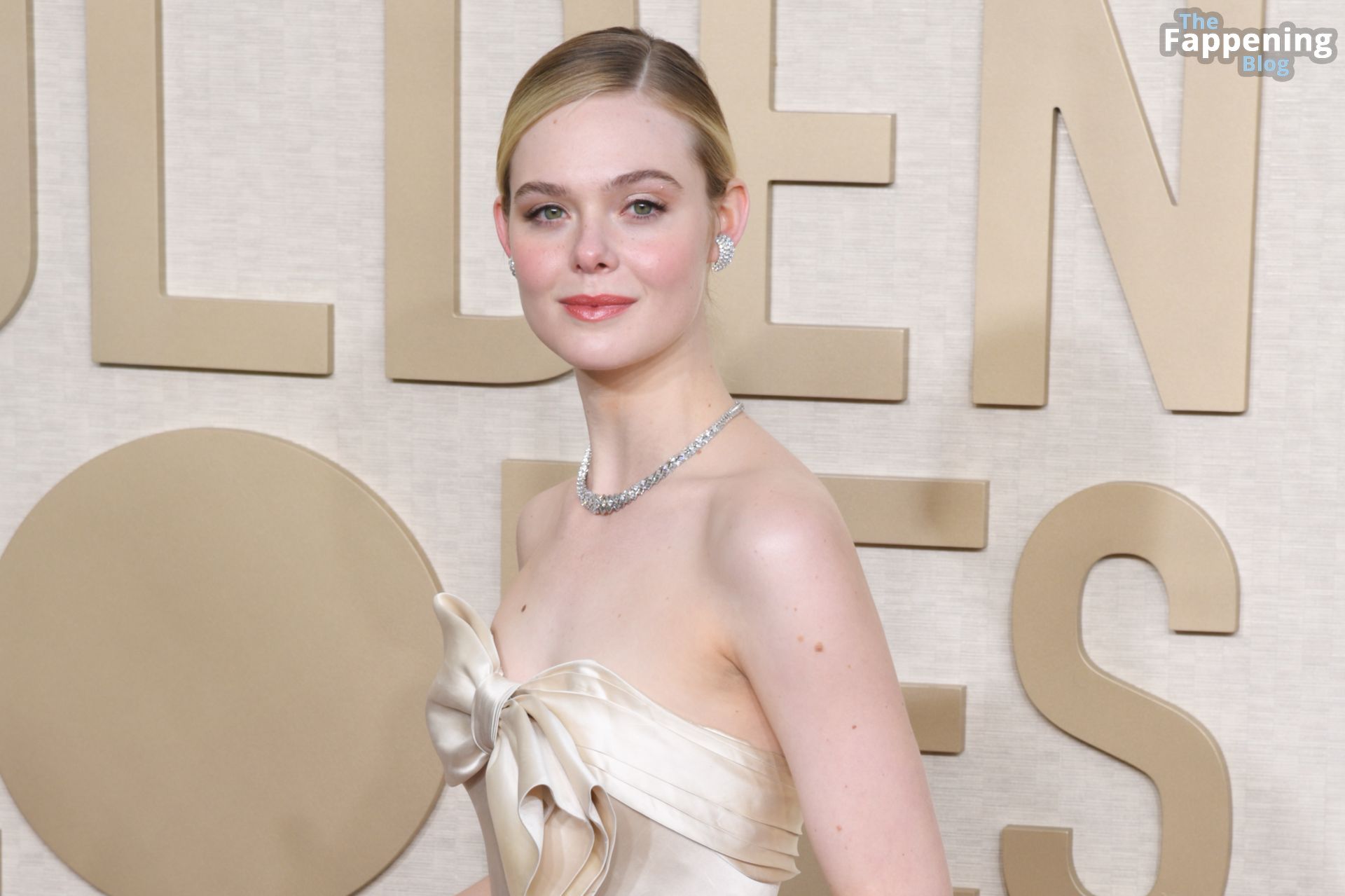 Elle-Fanning-Sexy-7-The-Fappening-Blog.jpg