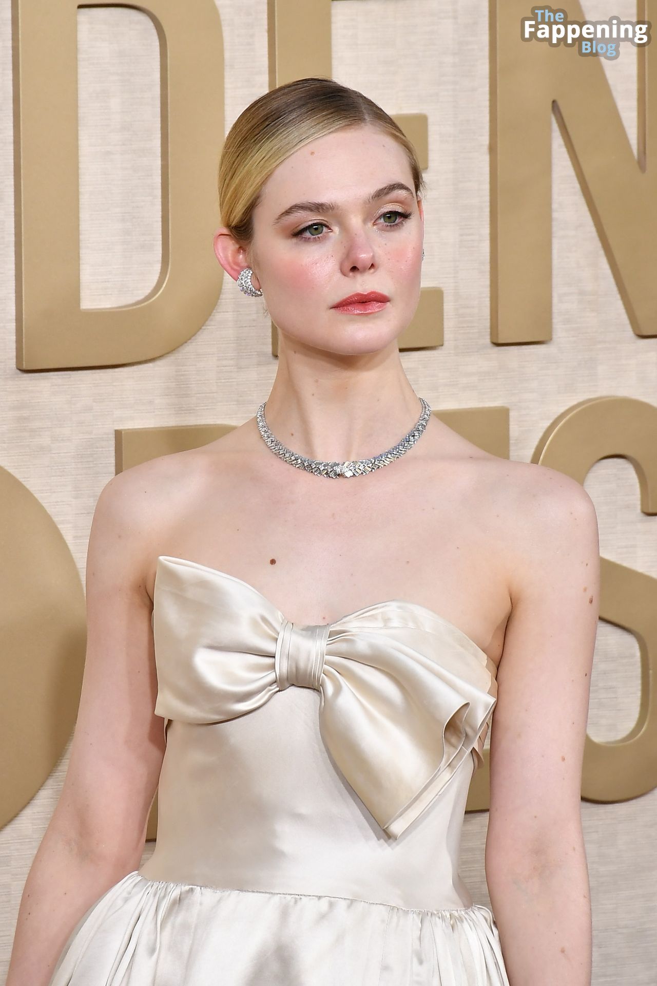 Elle-Fanning-Sexy-82-The-Fappening-Blog.jpg