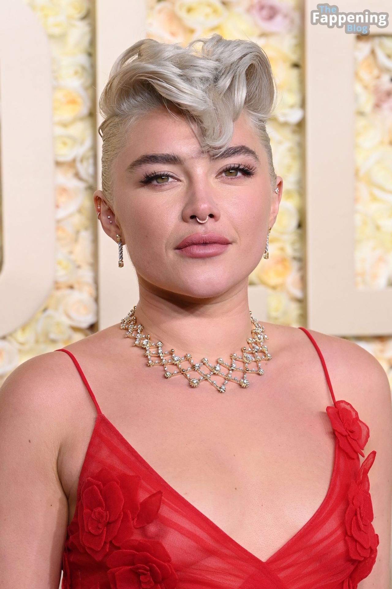 Florence Pugh Flashes Her Nude Tits at the 81st Golden Globe Awards (89 Photos)