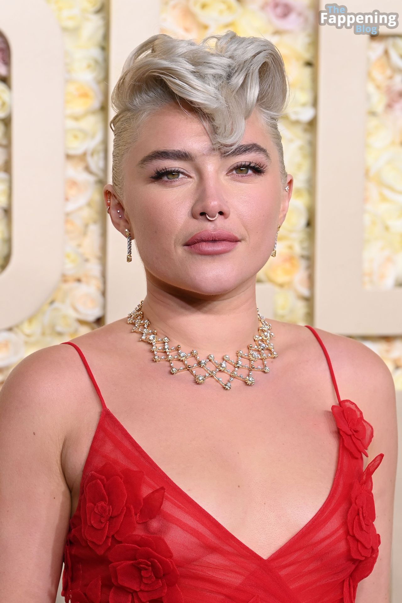 Florence Pugh Flashes Her Nude Tits at the 81st Golden Globe Awards (89 Photos)