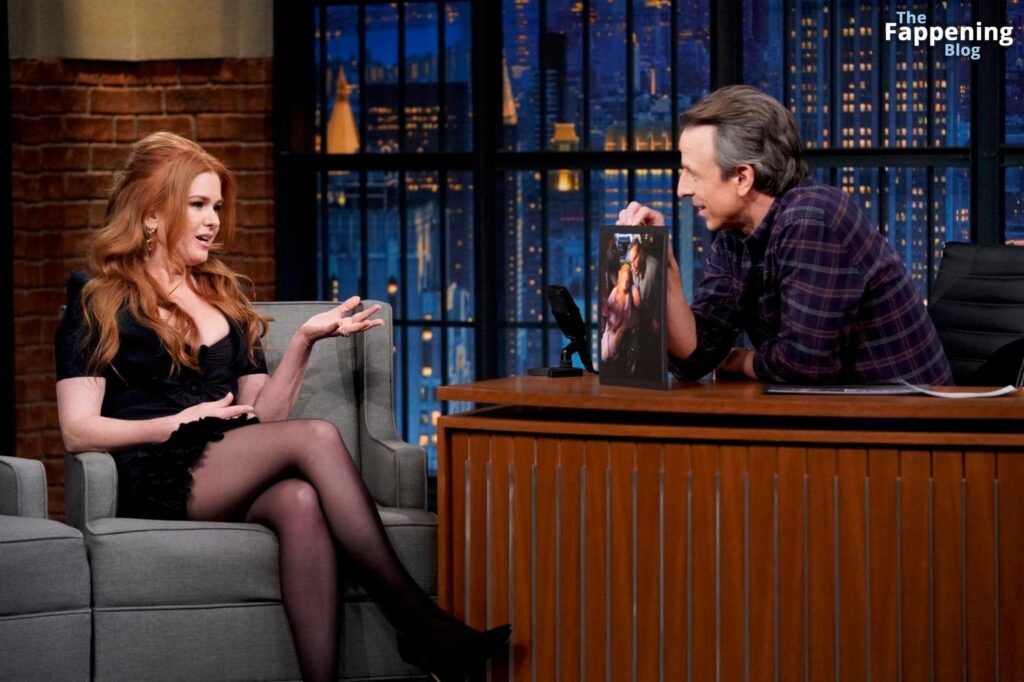 Isla Fisher Displays Her Sexy Tits At The Late Night With Seth Meyers Photos Thefappening