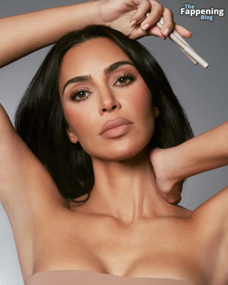 Kim-Kardashian-Skims-Big-Breasts-7-thefappeningblog.com_.jpg