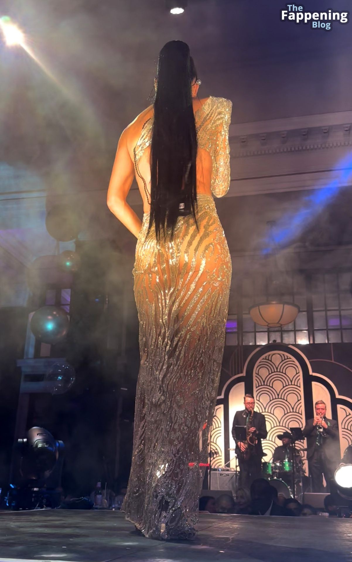 Nicole Scherzinger Performs at the New Year’s Eve Bash (28 Photos)