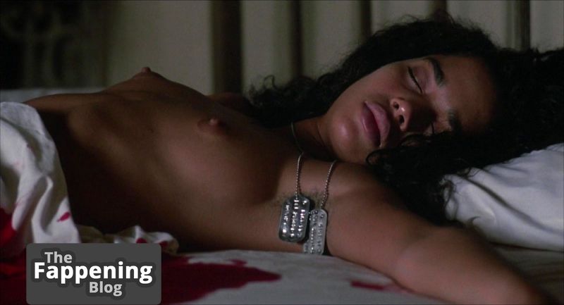 Lisa-Bonet-Nude-and-Sexy-Photo-Collection-52-The-Fappening-Blog.jpg