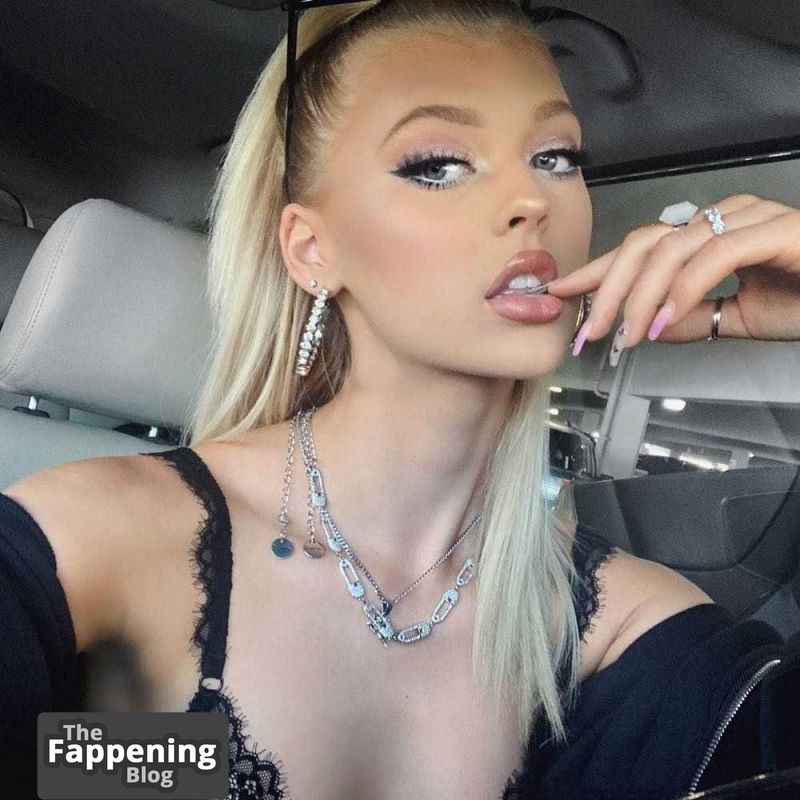 Loren-Gray-Nude-and-Sexy-Photo-Collection-304-thefappeningblog.com_.jpg