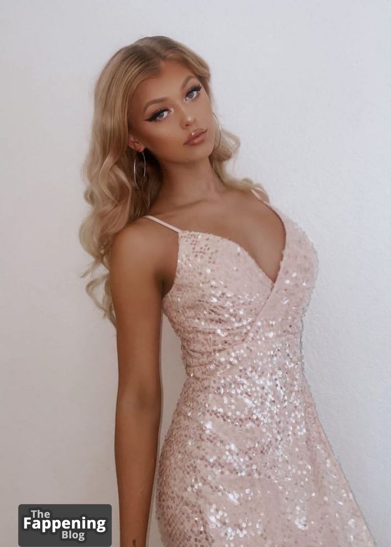 Loren-Gray-Nude-and-Sexy-Photo-Collection-371-thefappeningblog.com_.jpg