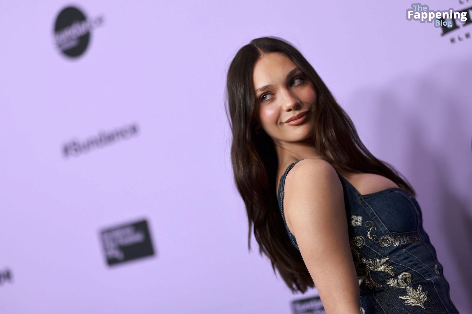 Maddie-Ziegler-My-Old-Ass-Premiere-Sexy-Cleavage-7-thefappeningblog.com_.jpg