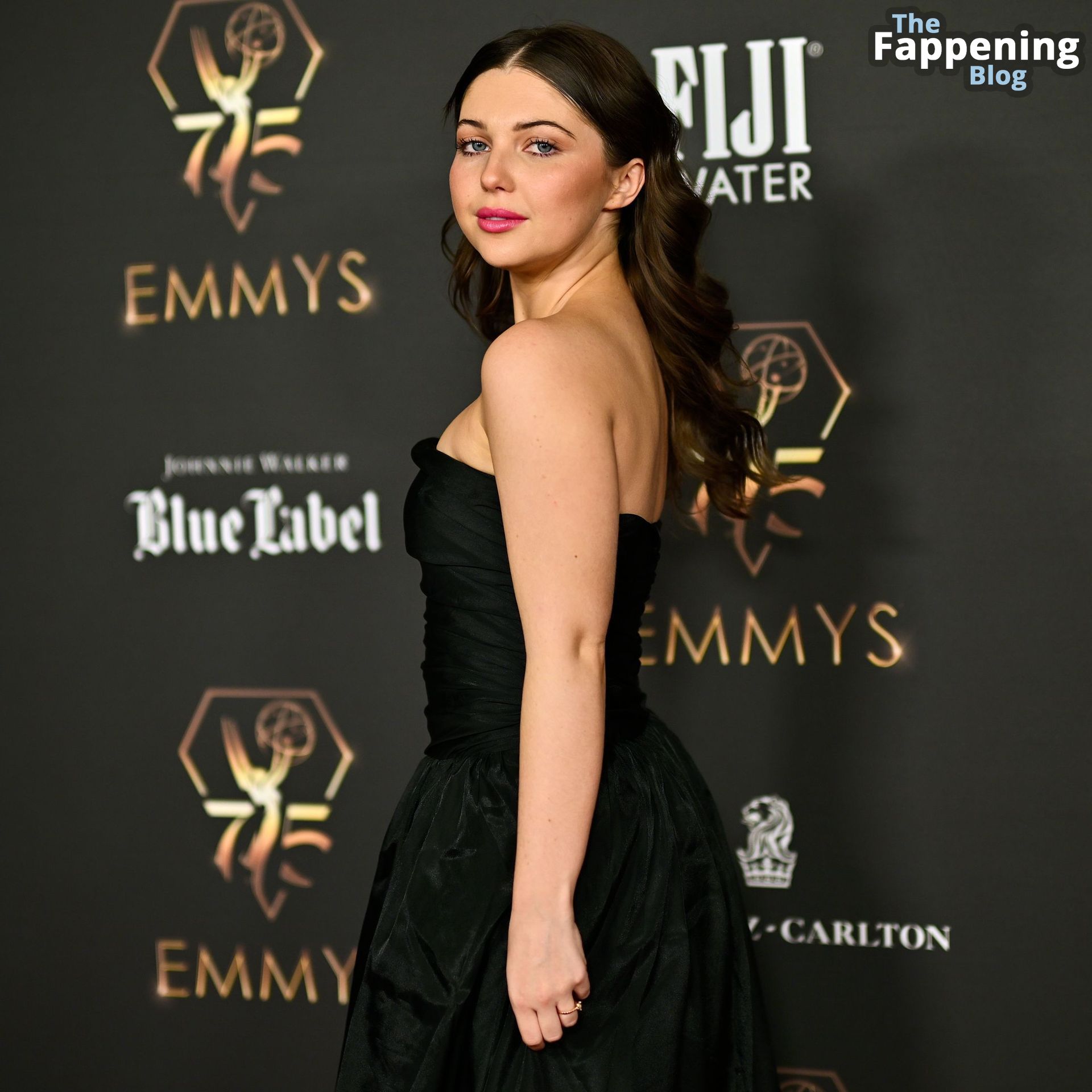 Sammi Hanratty Displays Her Beauty at the 75th Primetime Emmy Awards (33 Photos)