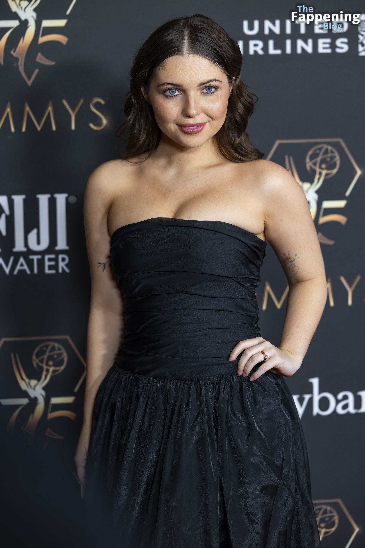Sammi Hanratty Displays Her Beauty at the 75th Primetime Emmy Awards (33 Photos)