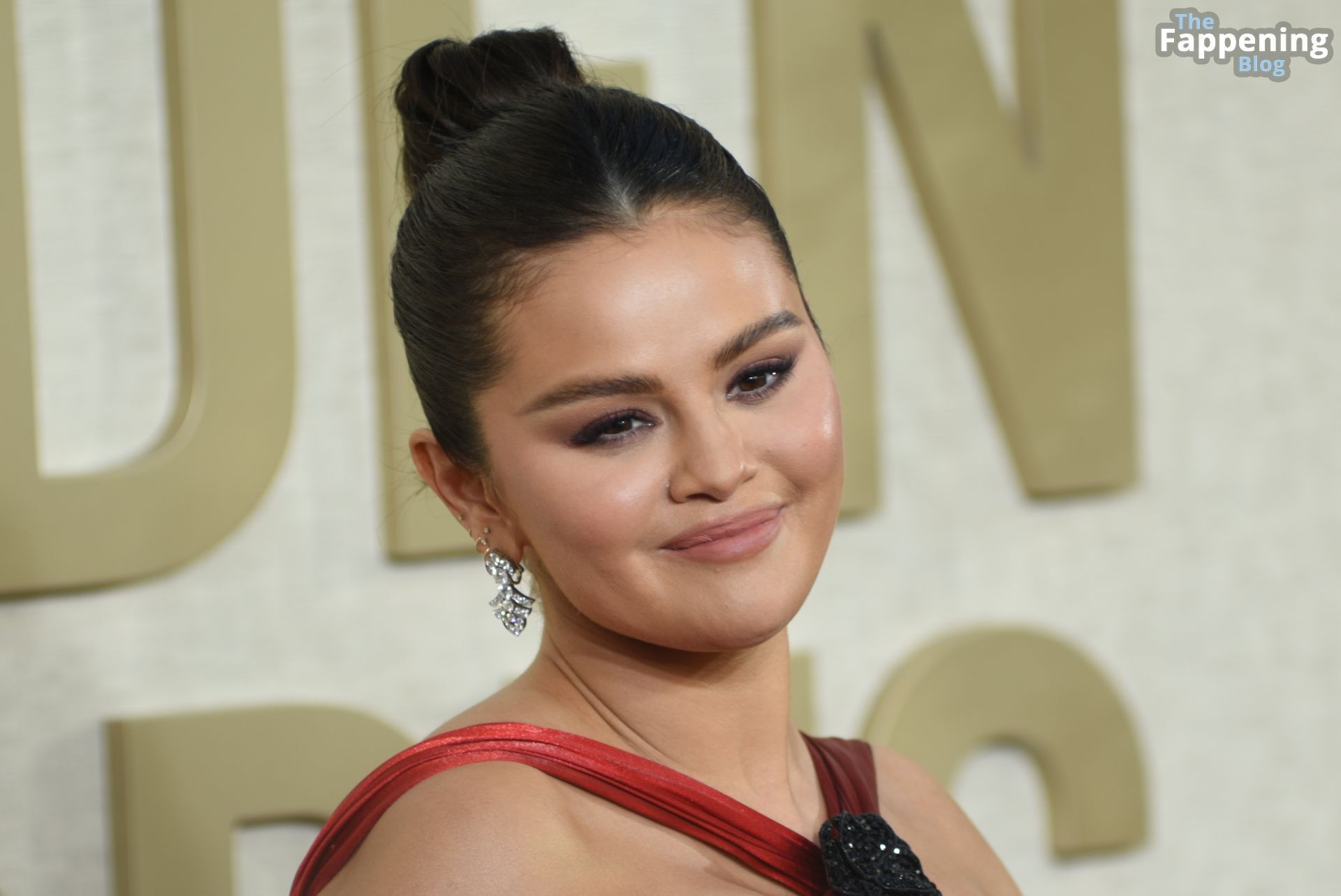 Selena Gomez Looks Sexy in a Red Dress at the 81st Golden Globe Awards (187 Photos)