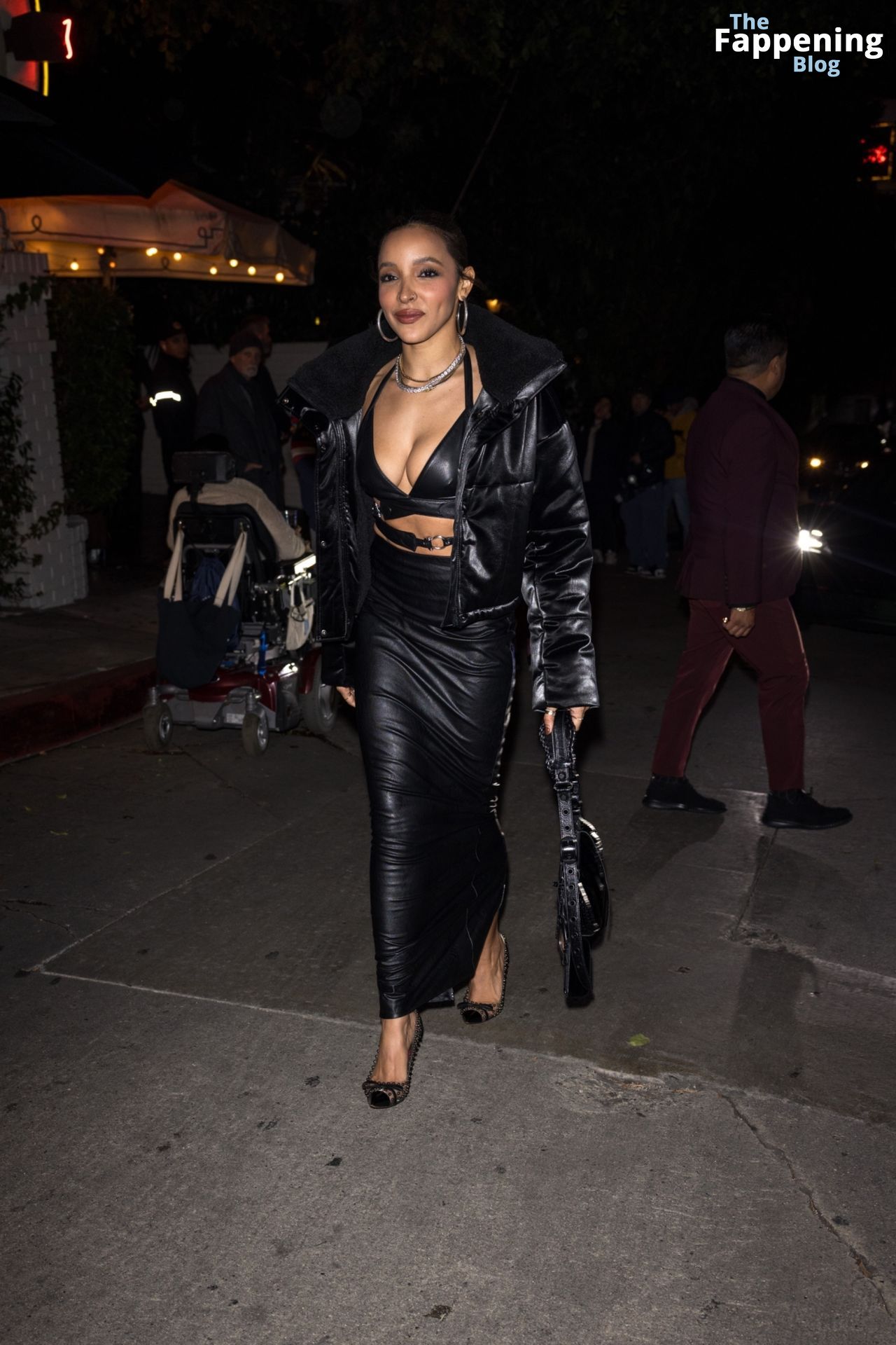 Tinashe Stuns in Black at a Golden Globe Party in LA (11 Photos)