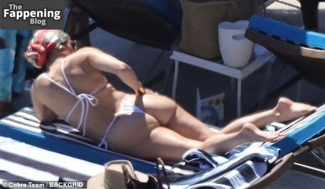 Jennifer Lopez Sexy (10 Photos)