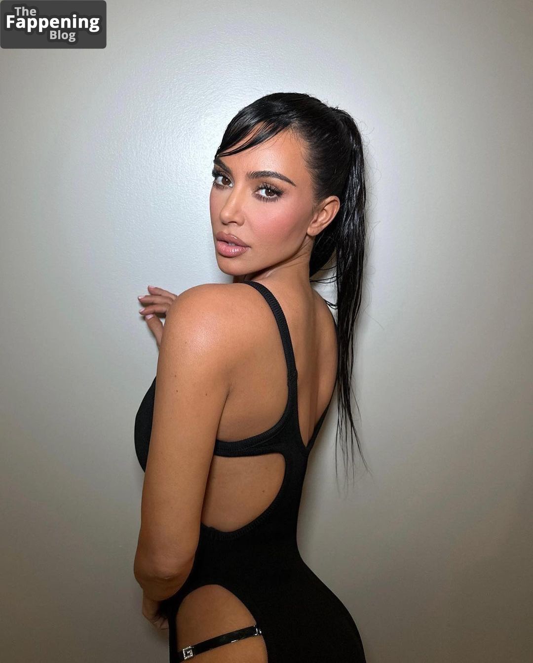 Kim Kardashian Hot (11 New Photos)