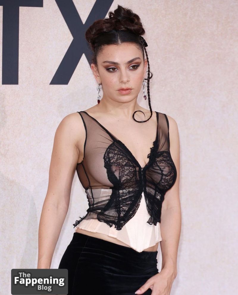 Charli-XCX-Nude-Sexy-59-The-Fappening-Blog.jpg