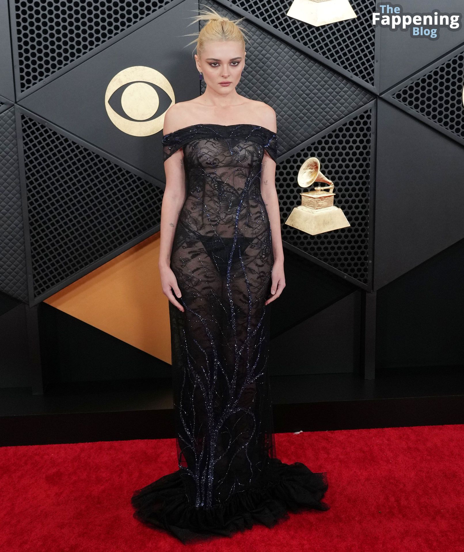 Charlotte Lawrence Flashes Her Nude Tits at the 66th Annual GRAMMY Awards (44 Photos)