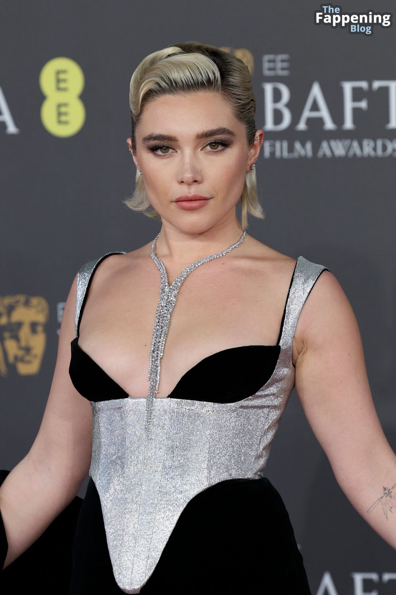 Florence-Pugh-Sexy-2-The-Fappening-Blog-2.jpg