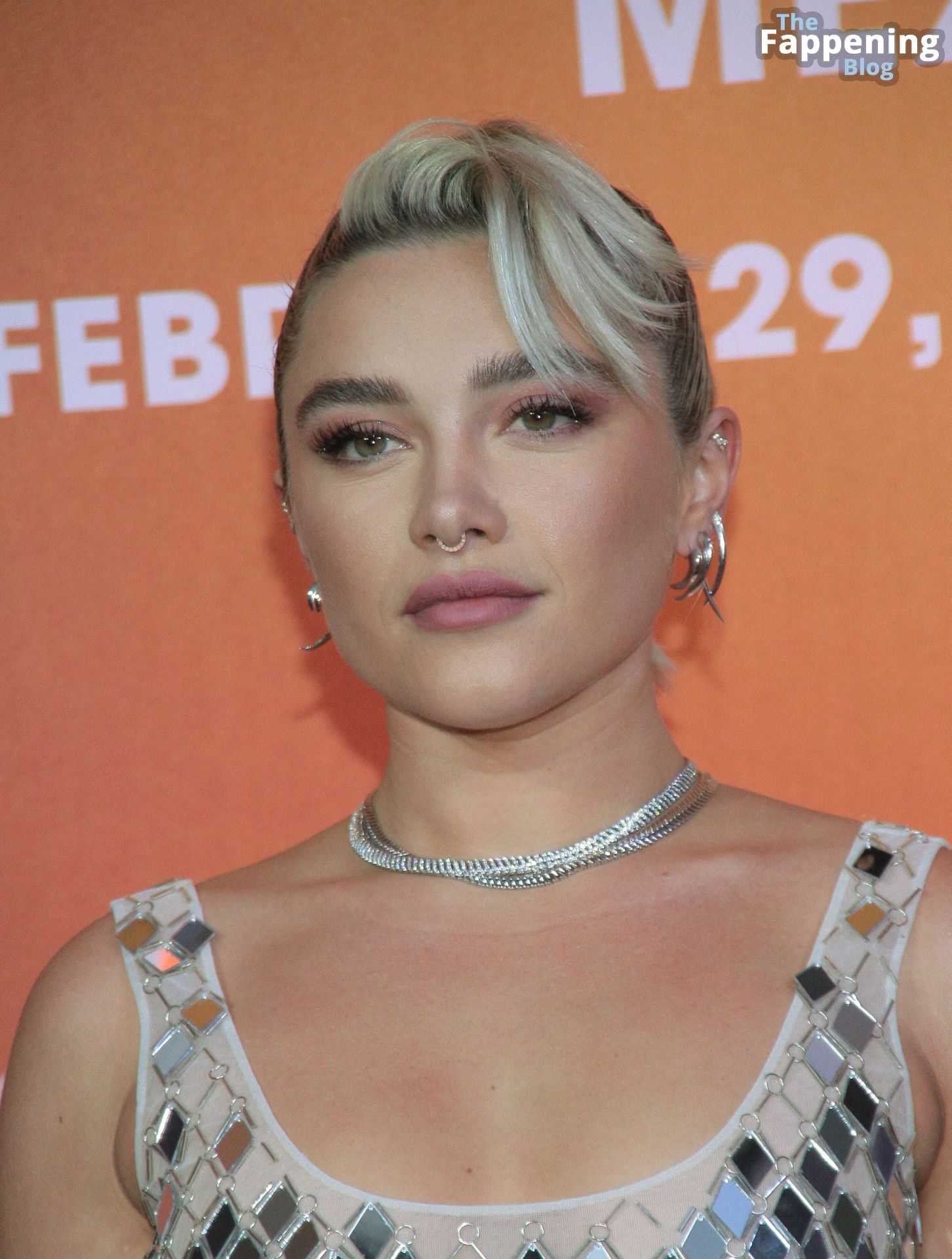 Florence-Pugh-Sexy-30-The-Fappening-Blog.jpg