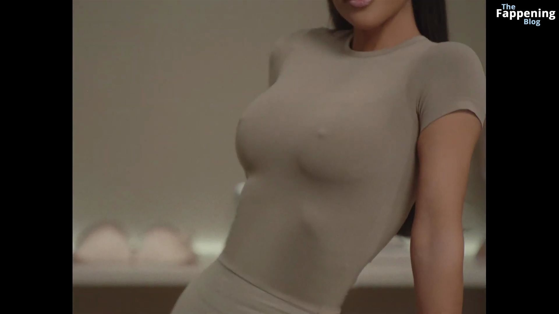Kim-Kardashian-Sexy-18-The-Fappening-Blog.jpg
