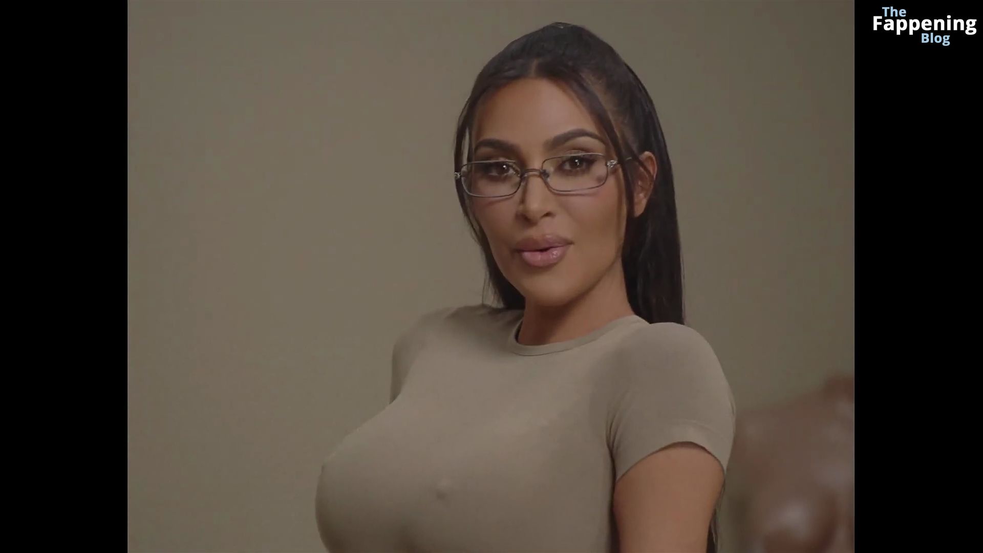 Kim-Kardashian-Sexy-19-The-Fappening-Blog.jpg
