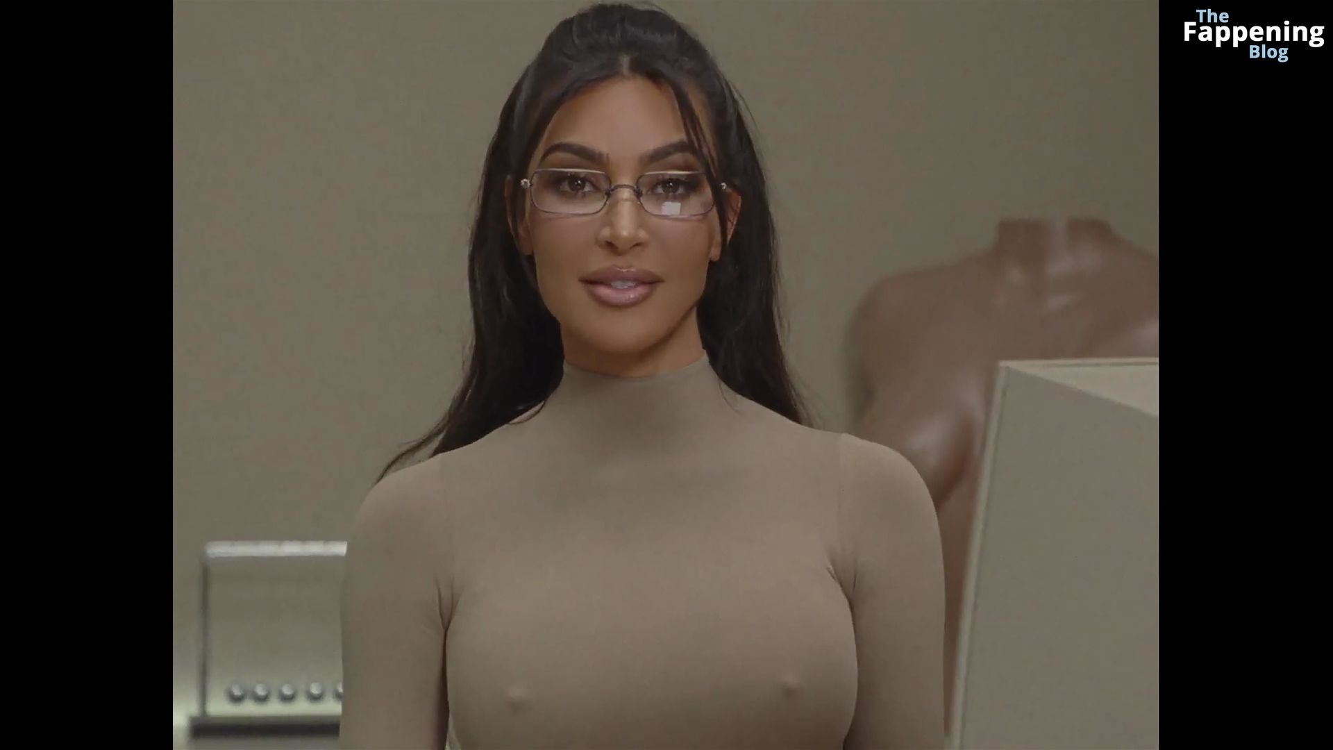 Kim-Kardashian-Sexy-8-The-Fappening-Blog.jpg