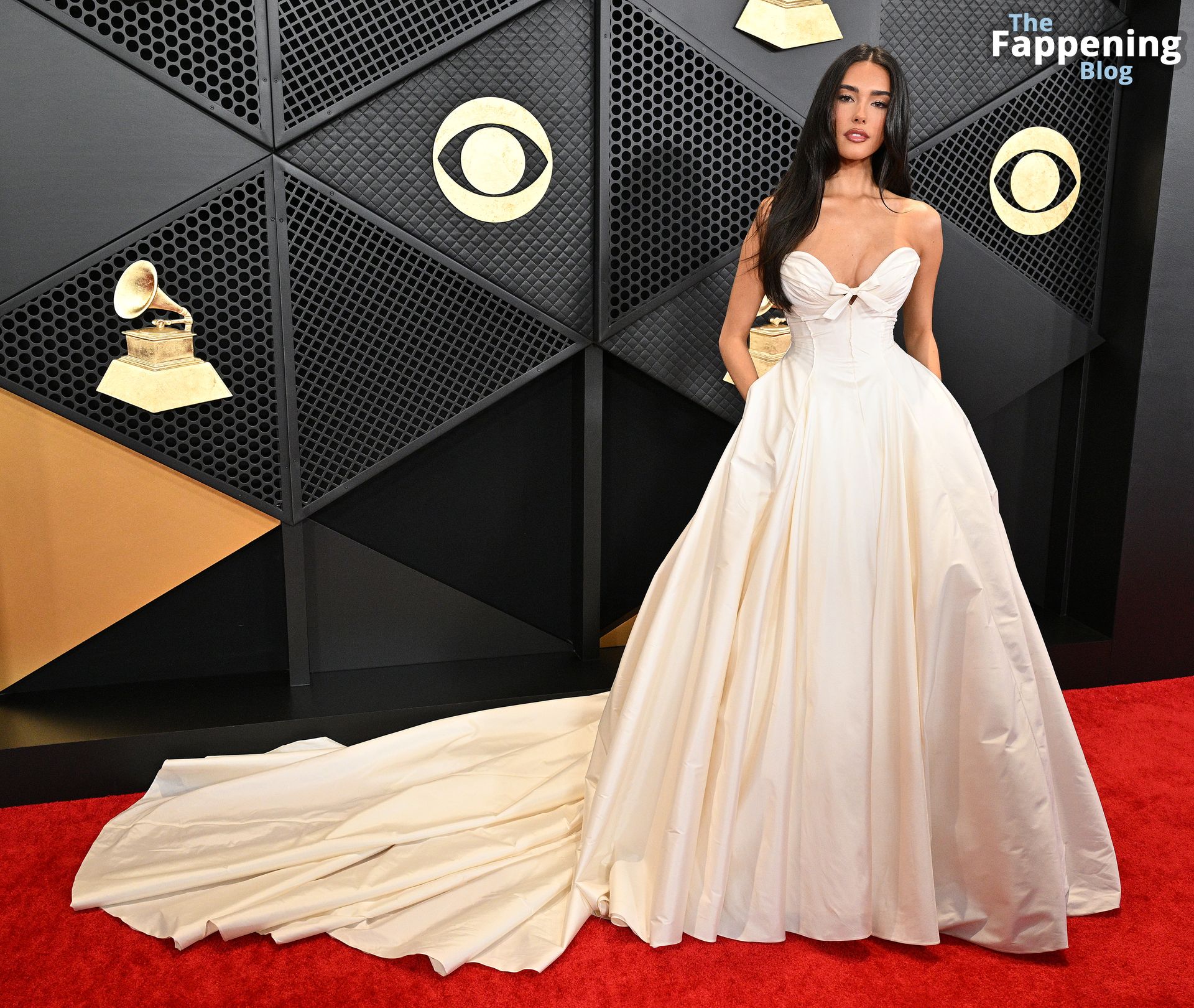 Madison Beer Looks Hot in a White Dress at the 66th Annual Grammy Awards (41 Photos)