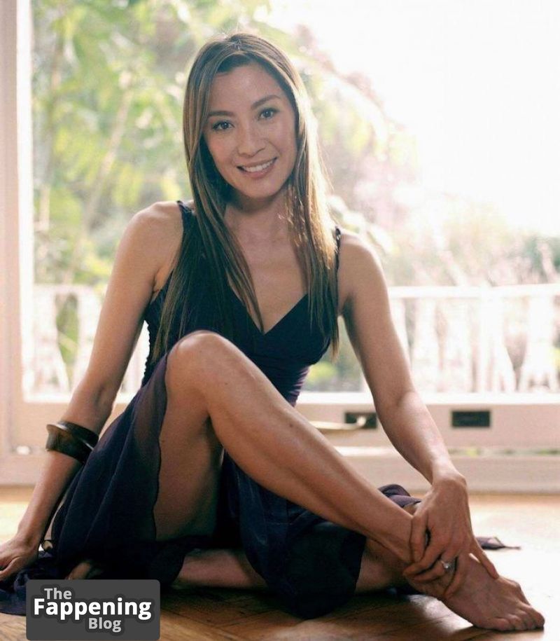 Michelle Yeoh Nude &amp; Sexy Collection (49 Photos)