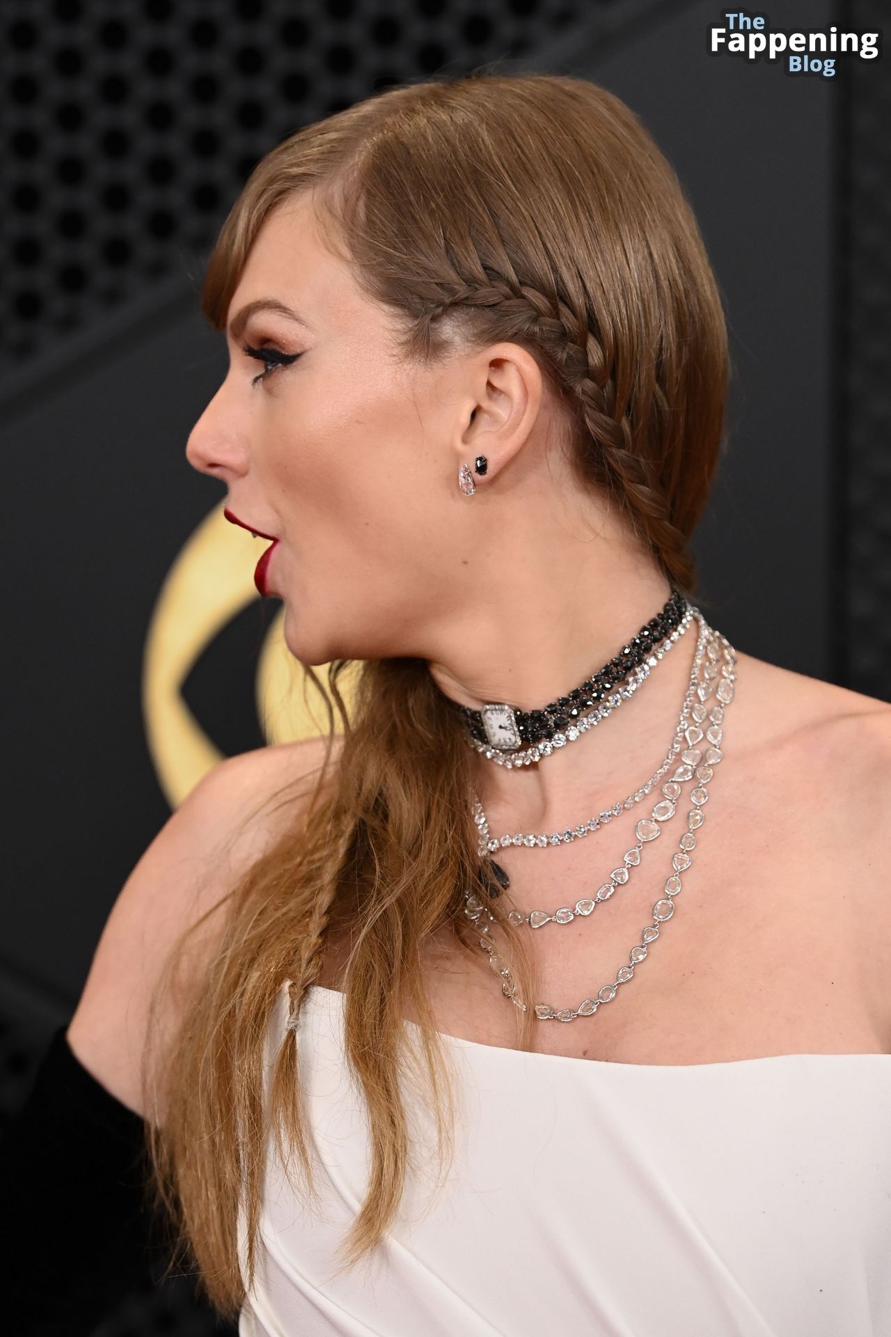 Taylor Swift Wows in White Arriving at the 66th Annual Grammy Awards (150 Photos)