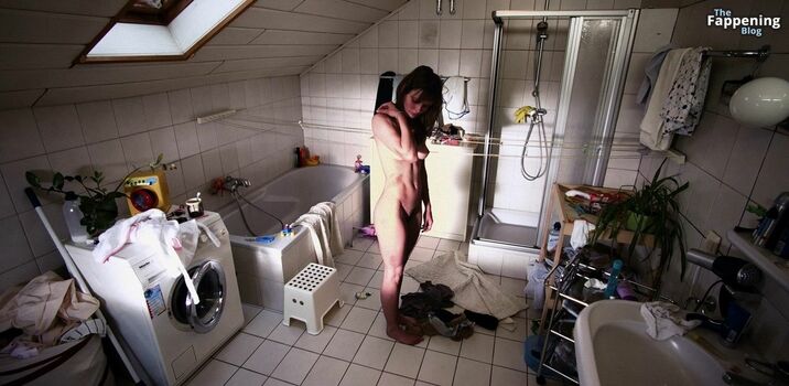 Alexandra Finder / alexandra.finder Nude Leaks Photo 3