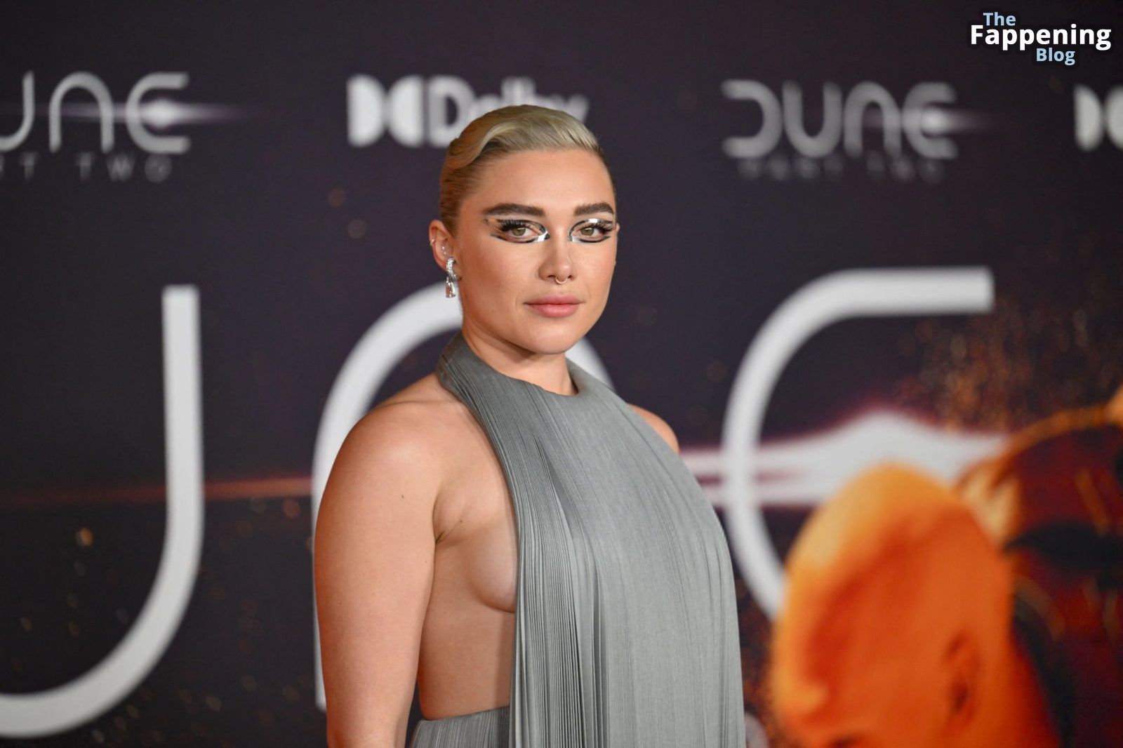 florence-pugh-braless-side-boobs-dune-part-two-premiere-nyc-21-thefappeningblog.com_.jpg