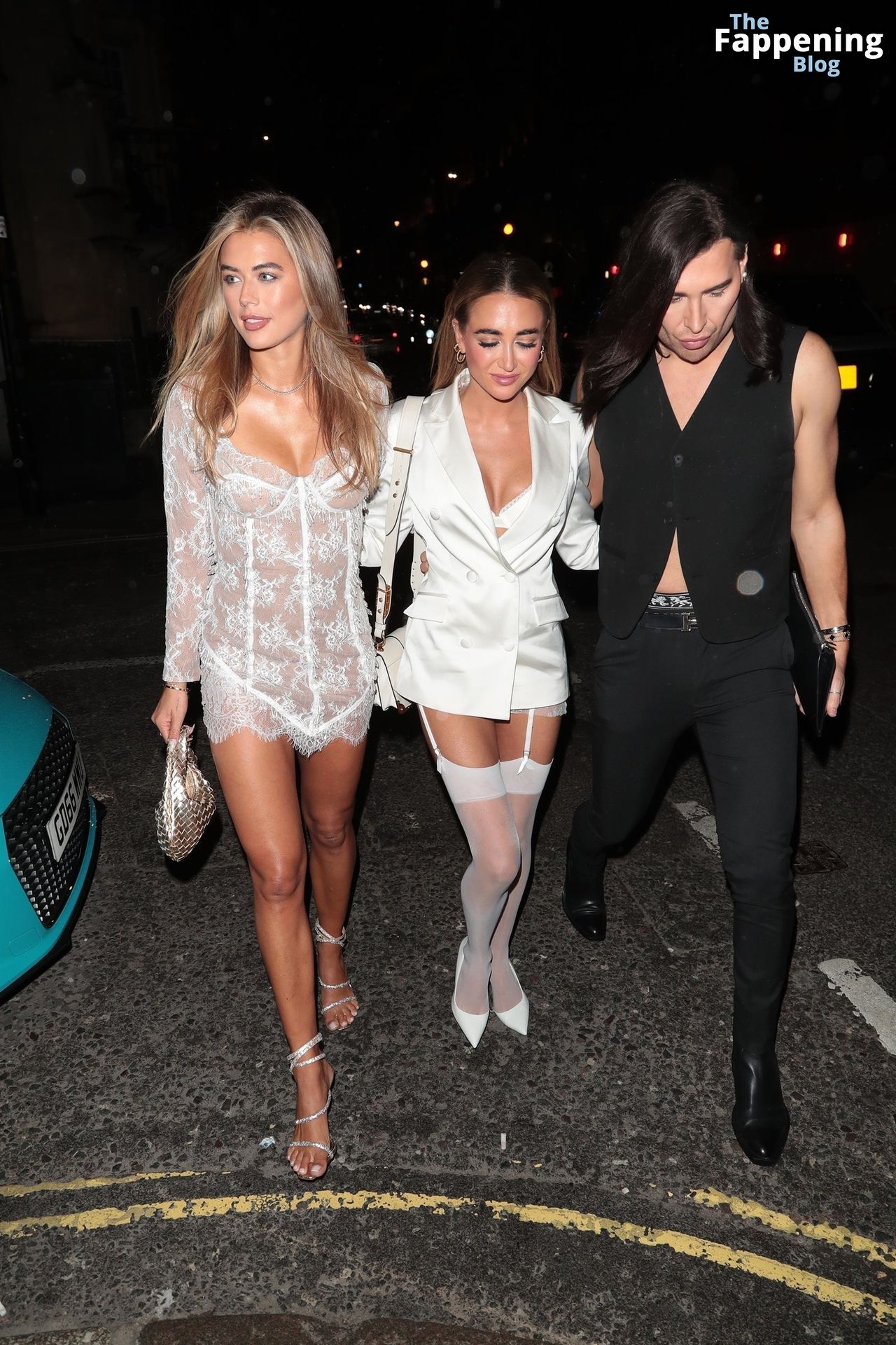 Arabella Chi Flaunts Her Sexy Figure on Her 33rd Birthday in London (24 Photos)