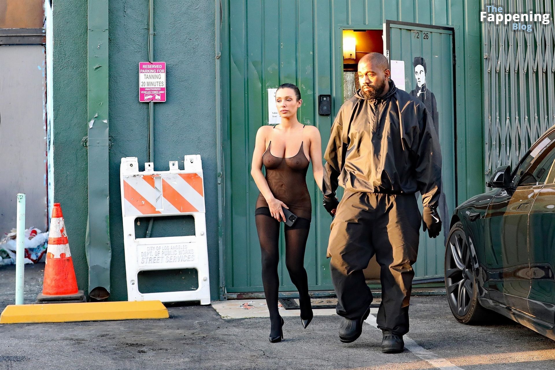 Bianca Censori Displays Her Nude Boobs &amp; Butt in LA (75 Photos)