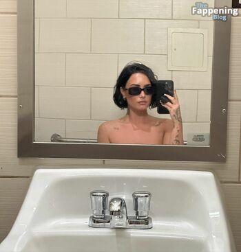 Demi Lovato / ddlovato Nude Leaks Photo 1205