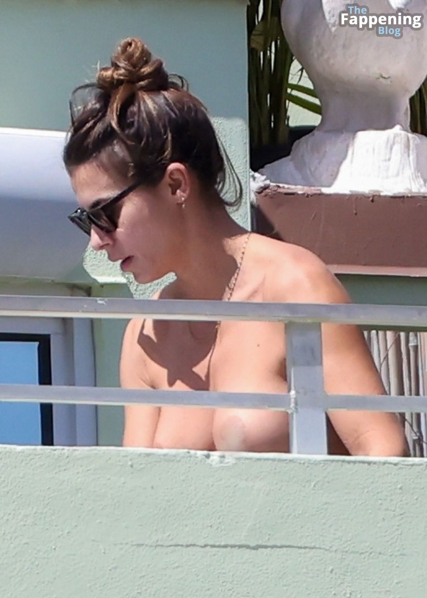 Elisabetta Canalis Displays Her Nude Boobs in Miami (23 Photos)