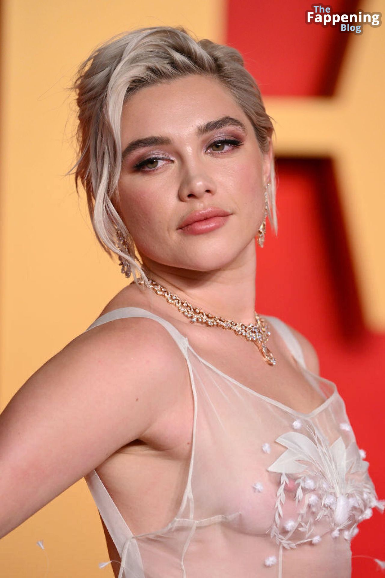 Florence-Pugh-Nude-25-The-Fappening-Blog.jpg