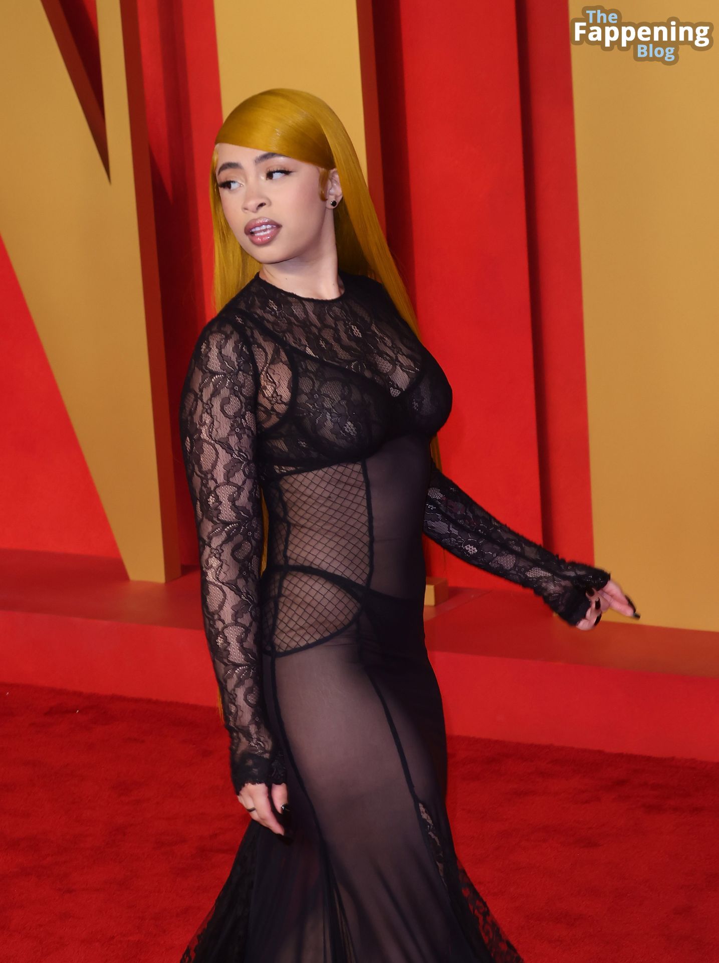 Ice Spice Flashes Her Nude Boobs at the 2024 Vanity Fair Oscar Party (34 Photos)