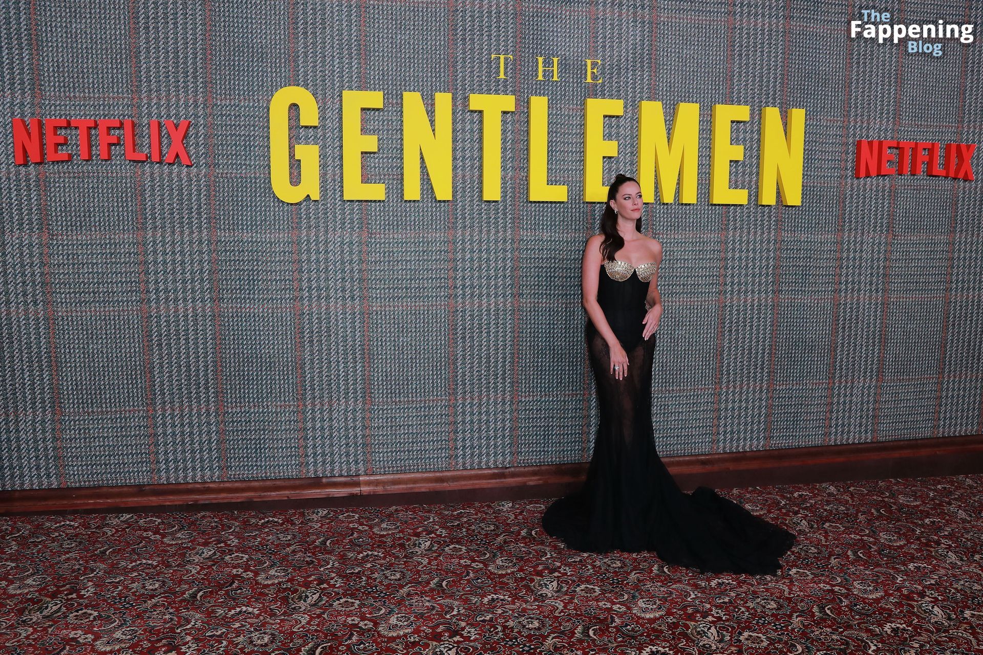 Kaya Scodelario Displays Nice Cleavage at “The Gentlemen” Premiere (61 Photos)