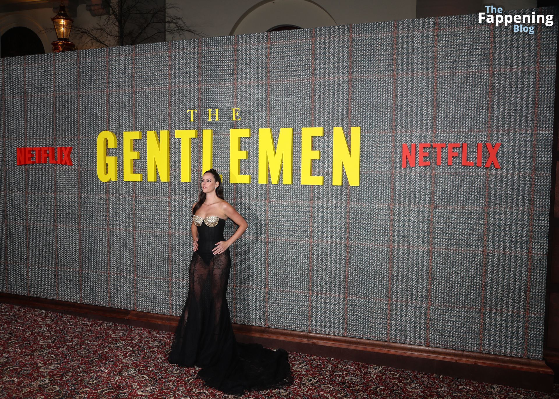 Kaya Scodelario Displays Nice Cleavage at “The Gentlemen” Premiere (61 Photos)