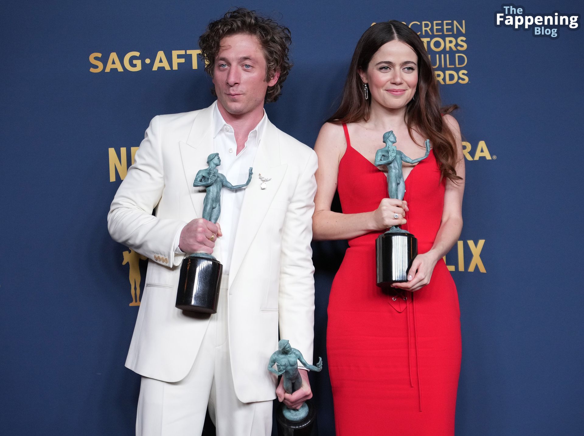 Molly Gordon Stuns in Red at the 30th Screen Actors Guild Awards (72 Photos)