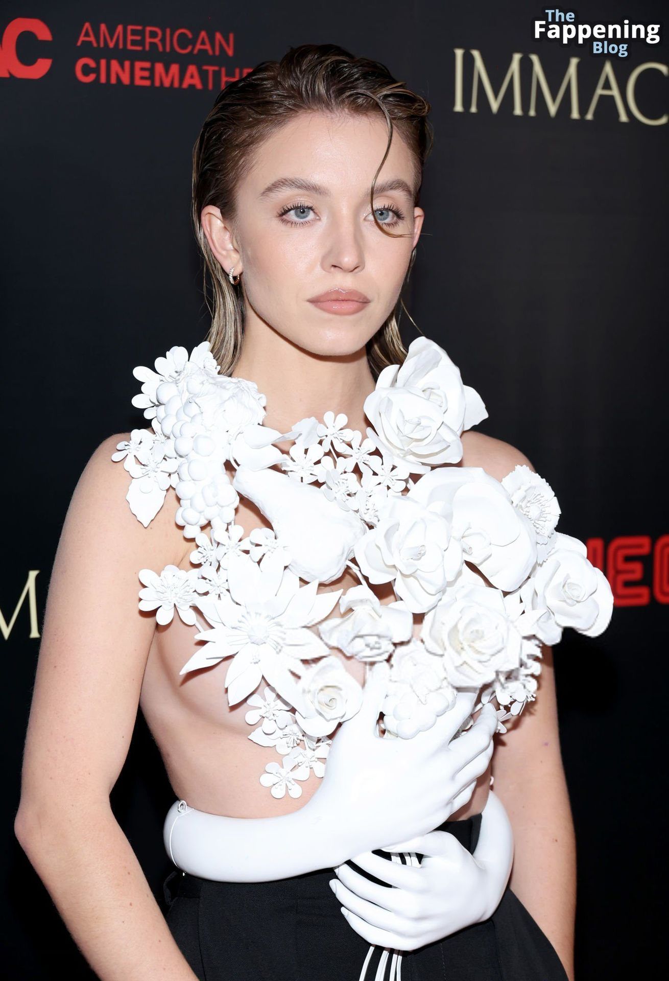 Sydney-Sweeney-Immaculate-Premiere-Glamorous-Outfit-Breasts-6-thefappeningblog.com_.jpg