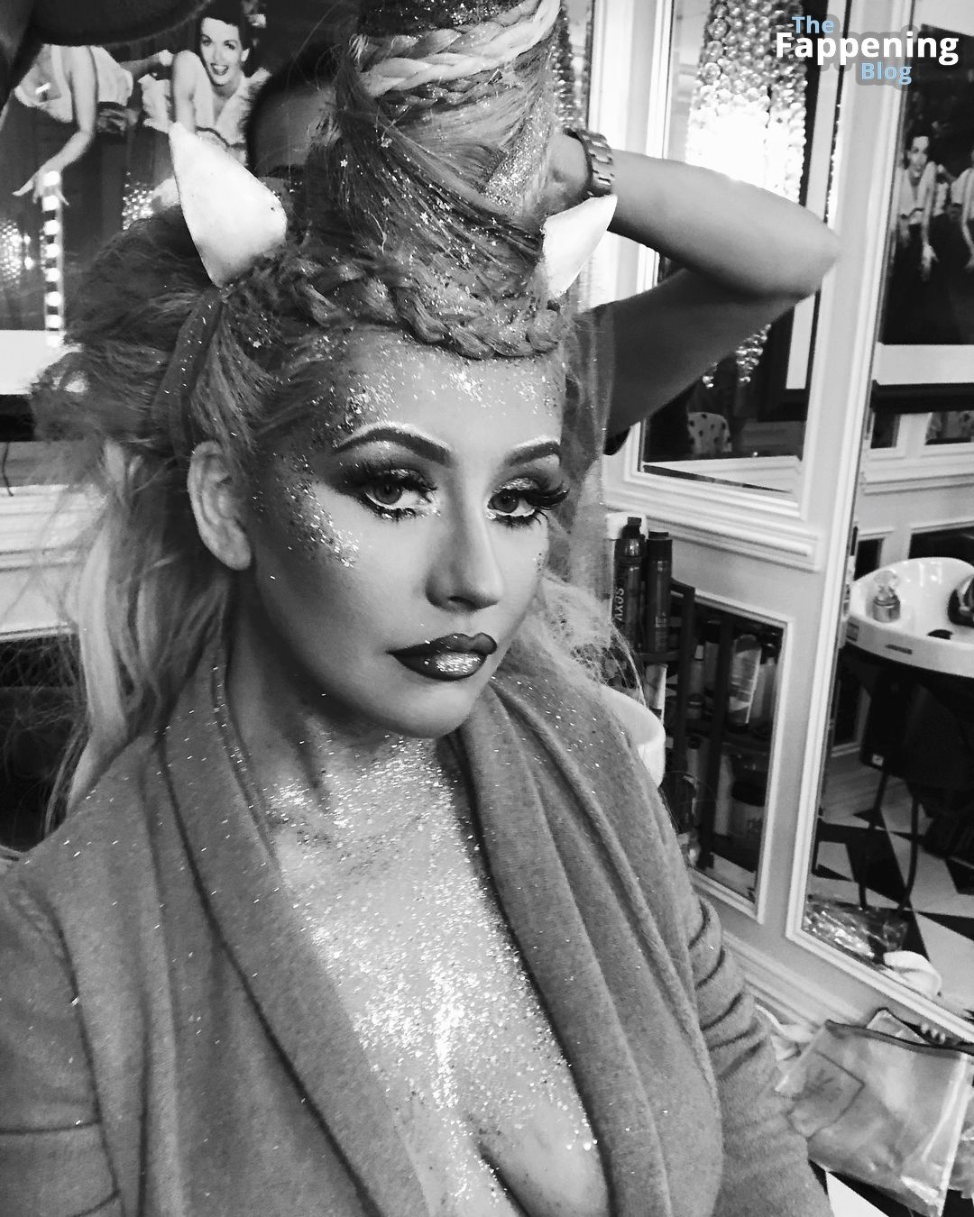 Christina Aguilera Nude &amp; Sexy Collection – Part 4 (150 Photos)