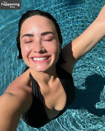 Demi Lovato / ddlovato Nude Leaks Photo 1187
