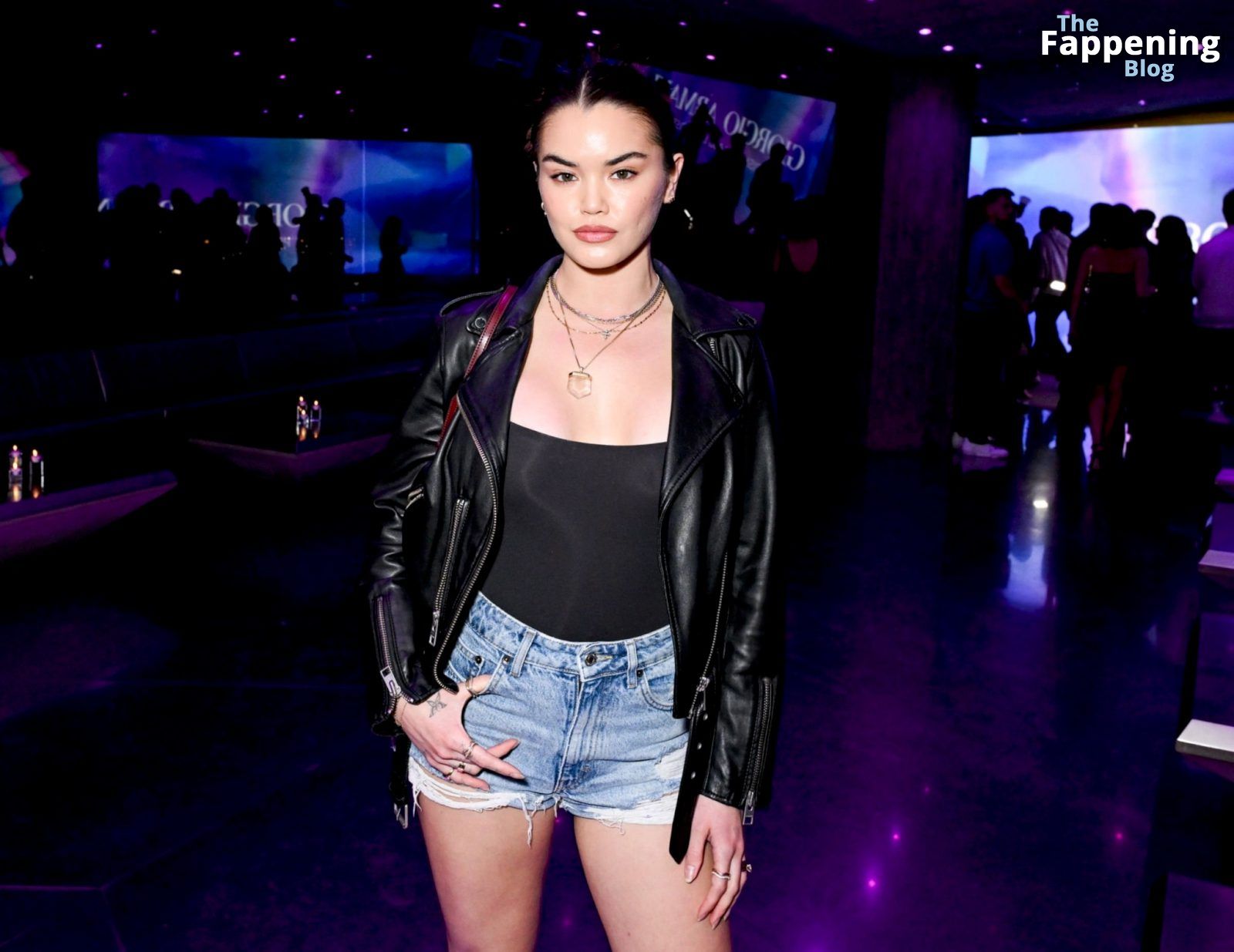 Paris Berelc Flaunts Her Sexy Legs at the Event in Beverly Hills (9 Photos)