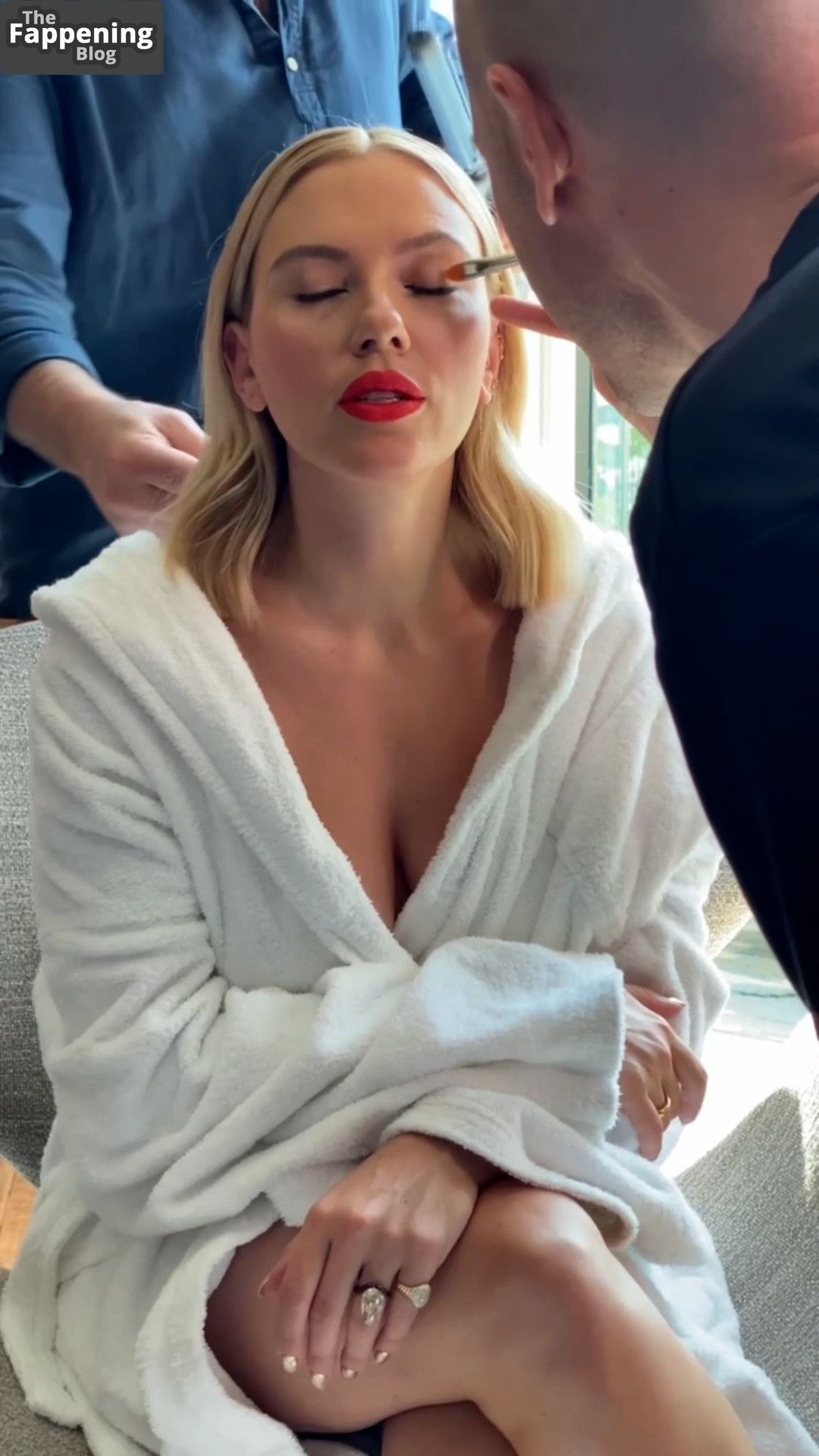 Scarlett Johansson Sexy (8 Photos)